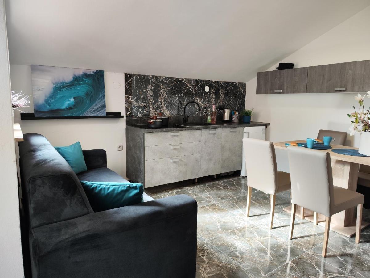 Apartments Orhidelia ニヴィーチェ エクステリア 写真
