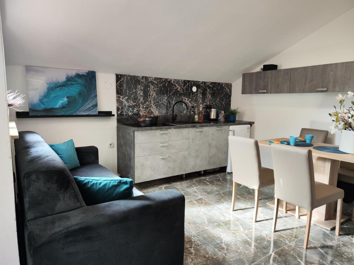 Apartments Orhidelia ニヴィーチェ エクステリア 写真
