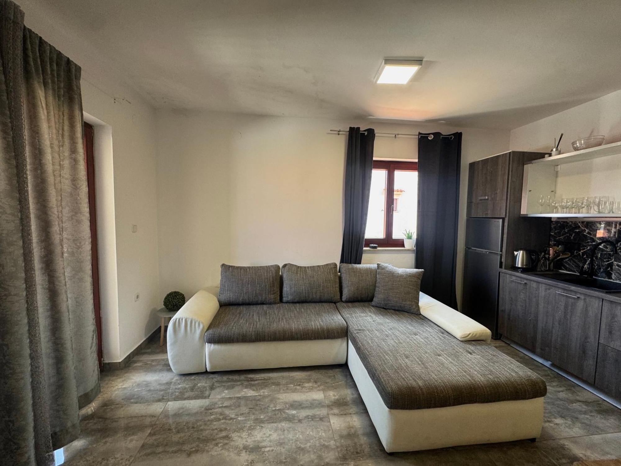 Apartments Orhidelia ニヴィーチェ エクステリア 写真